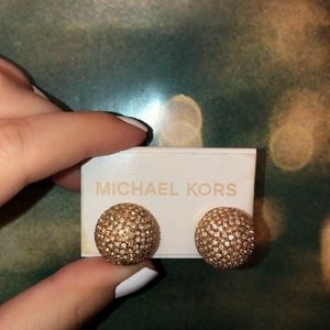 Diamond Stud Michael Kors Earrings in Gold